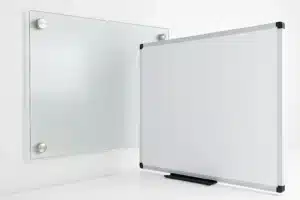 Pizarras de vidrio vs pizzarra tradicional