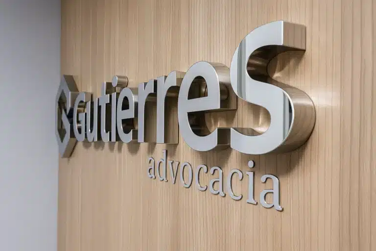 Logo en acero inoxidable 3D gutierres