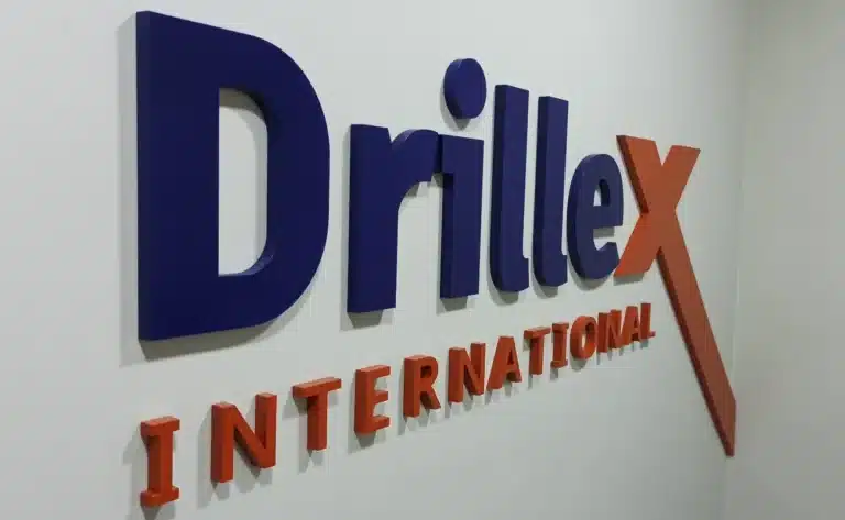 drillex letrero logo en mdf